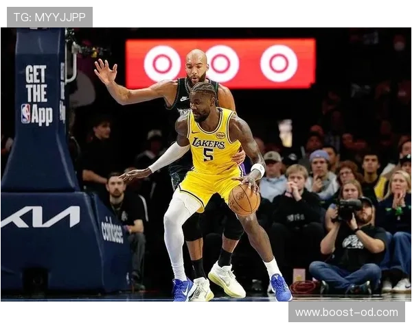 戈贝尔挡拆制造错位显著提升爵士内线防守效率