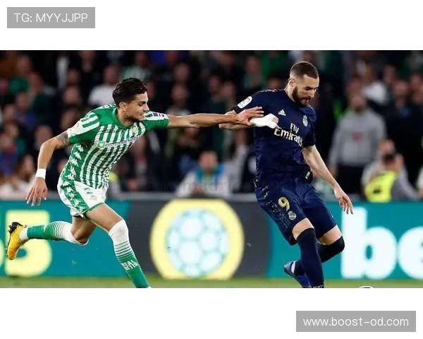 本泽马 vs 吉鲁：进攻效率与战术角色差异